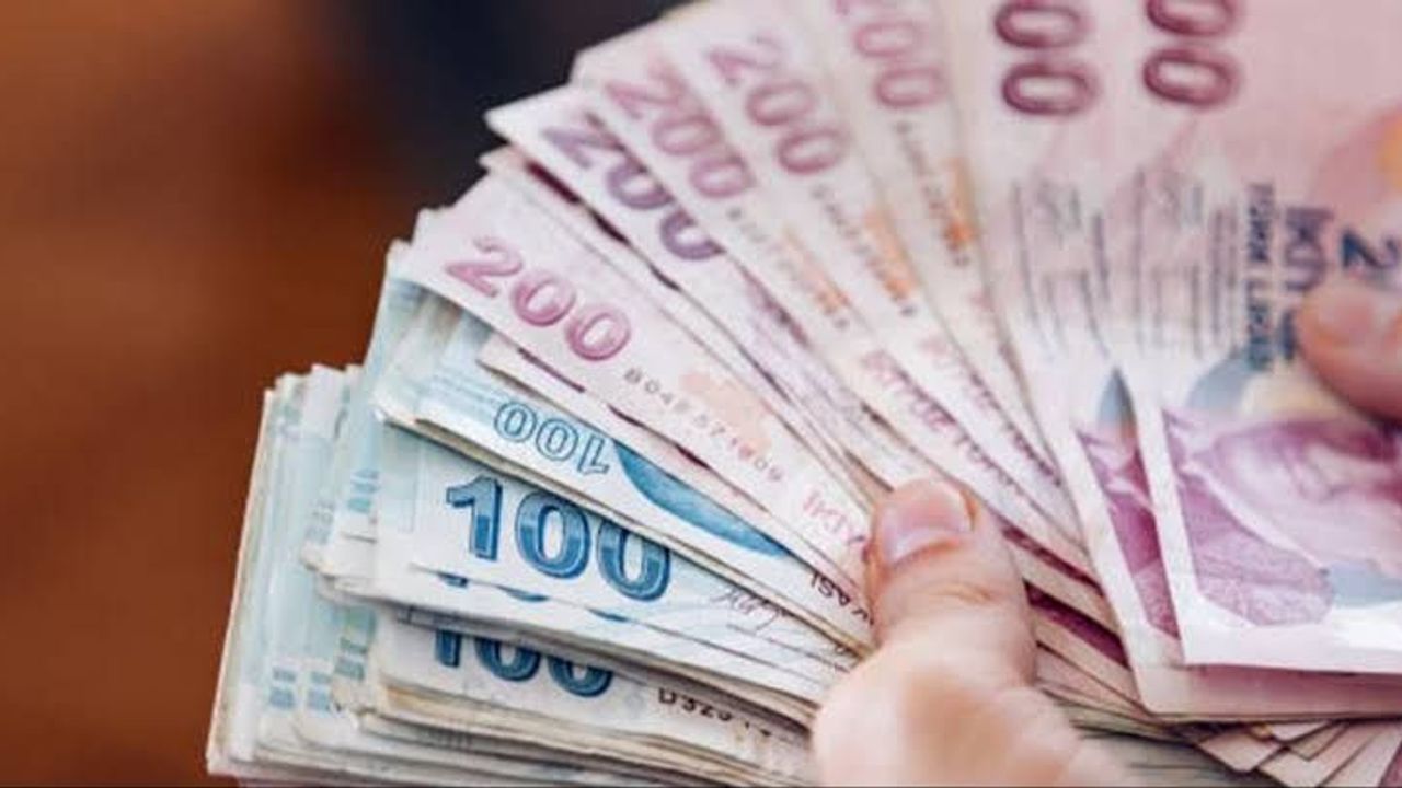 Özen Akgün’den faiz indirimi kararı yorumu: "İndirim süreci devam etmeli"