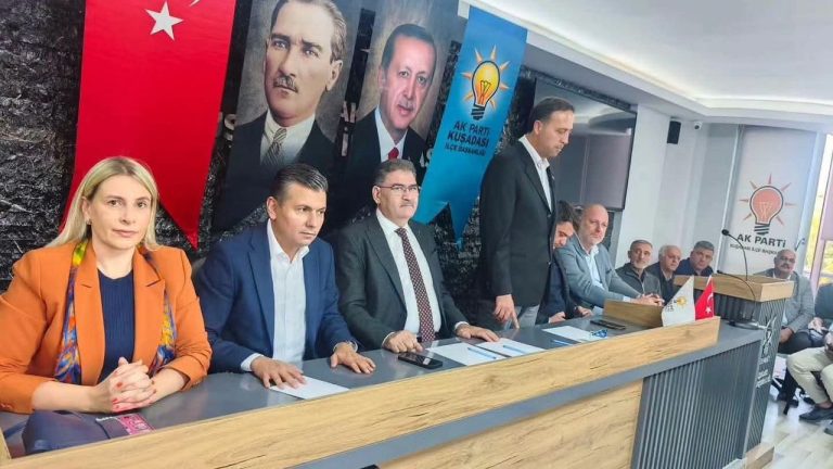 AK Parti Kuşadası teşkilatında güçlü buluşma