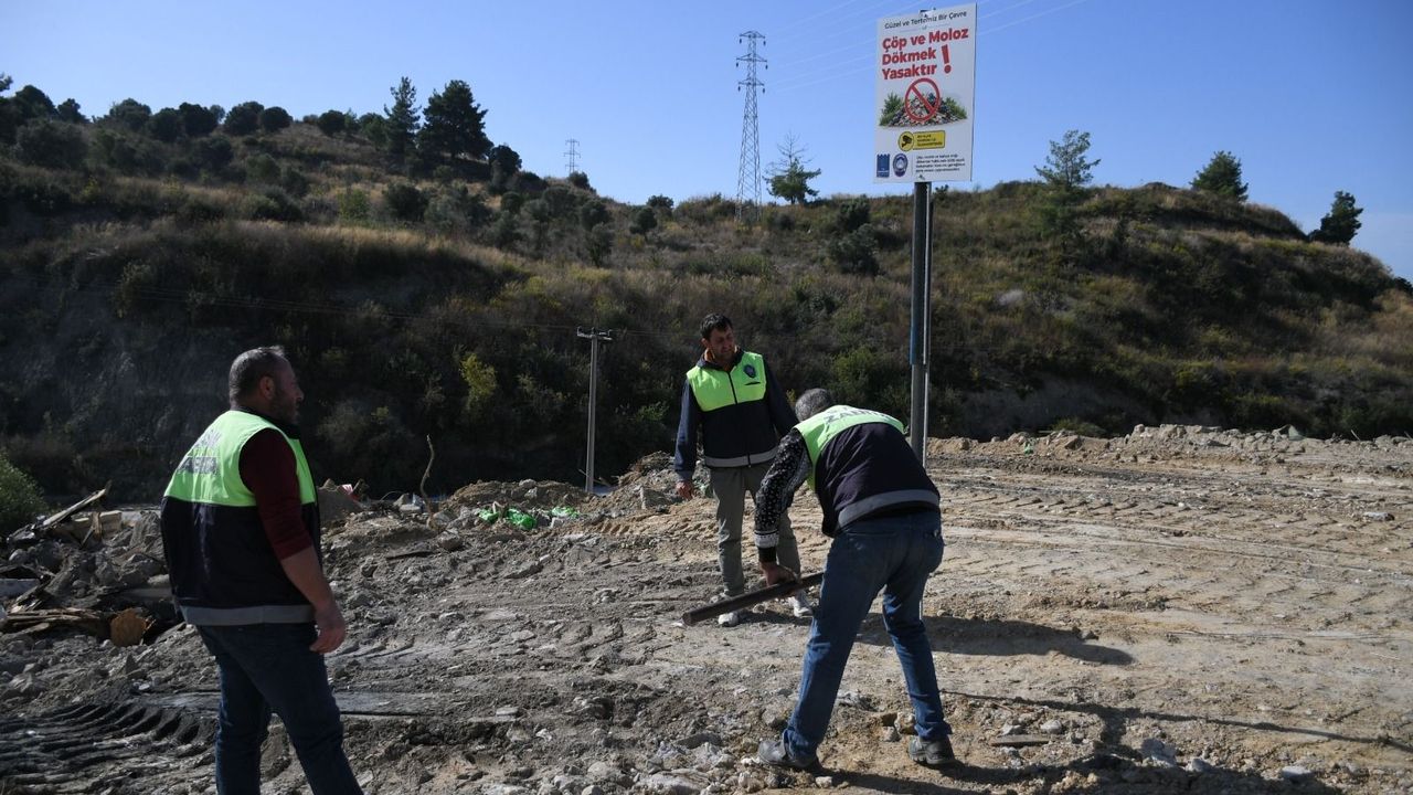 Kuşadası Belediyesi'nden kaçak moloz seferberliği