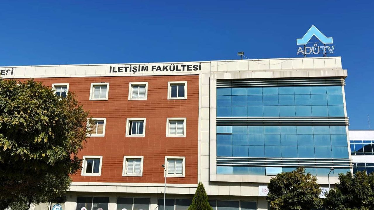 Geleceğin iletişimcileri Aydın’da yetişiyor: ADÜ İletişim Fakültesi’ndeki yeni bölümde eğitimler başladı