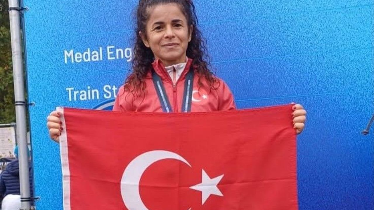 Aydınlı öğretmenden maraton rekoru