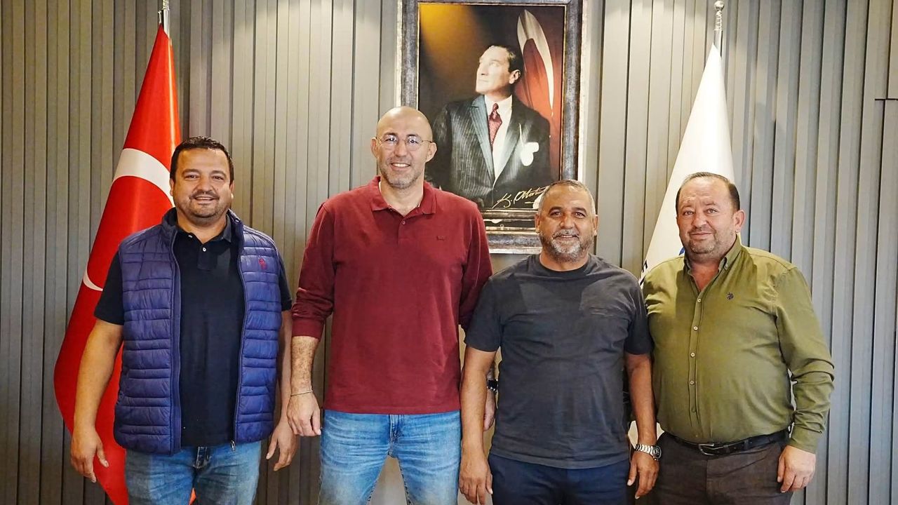 Germencik Pazarı'ndaki fotoğraf gerginliği çözümü kavuştu! Acarlar esnafına ceza uygulanmadı