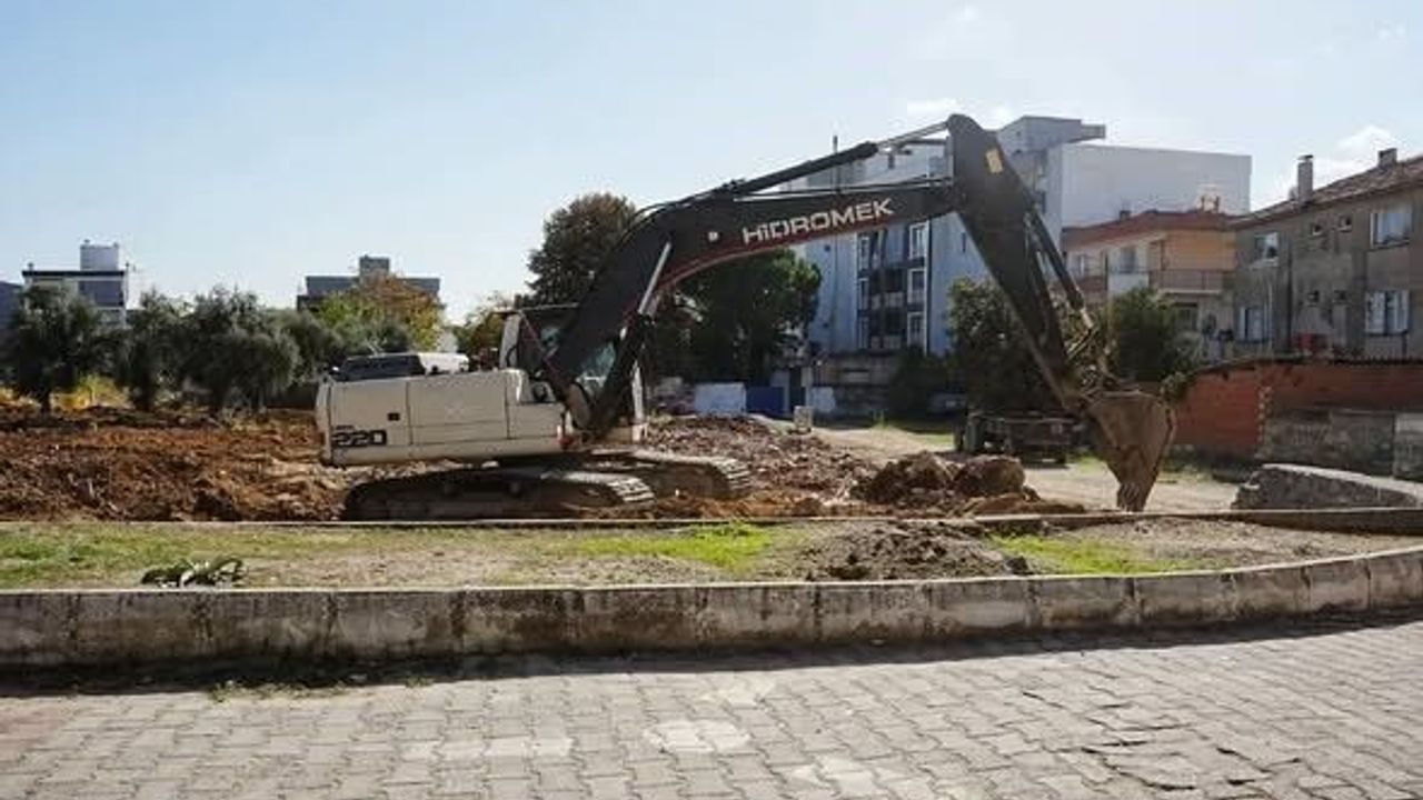 Germencik’te Ortaklar Kapalı Pazar Yeri için çalışmalar başladı