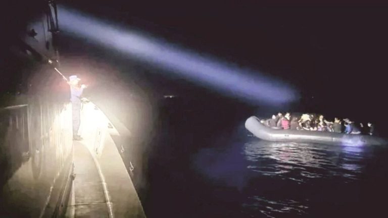 Didim Açıklarında düzensiz göçmen operasyonu