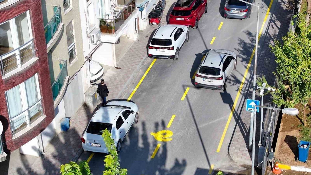 Efeler’de üç noktada asfalt mesaisi tamamlandı