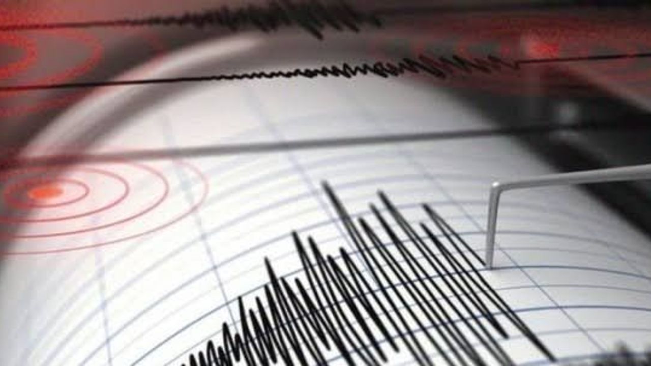 Ege Denizi'nde korkutan deprem! Büyüklüğü belli oldu