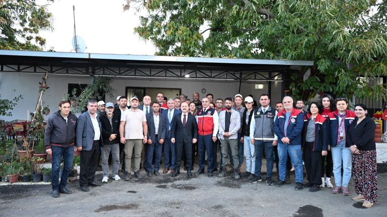 Vali Varol'dan Sarıçam Mahallesi'ne ziyaret