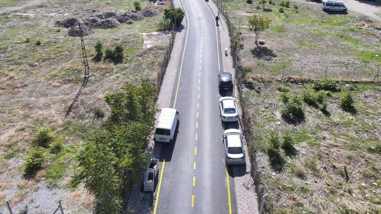 Efeler’de 15 bin 460 metrekarelik alan asfalt kaplandı
