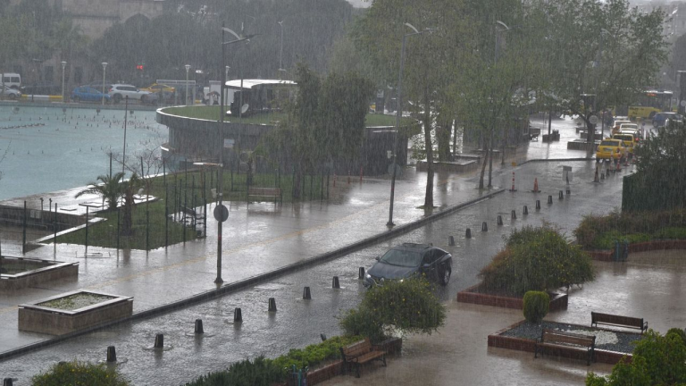 Aydın’da sağanak alarmı! 3 ilçeye turuncu kodlu uyarı