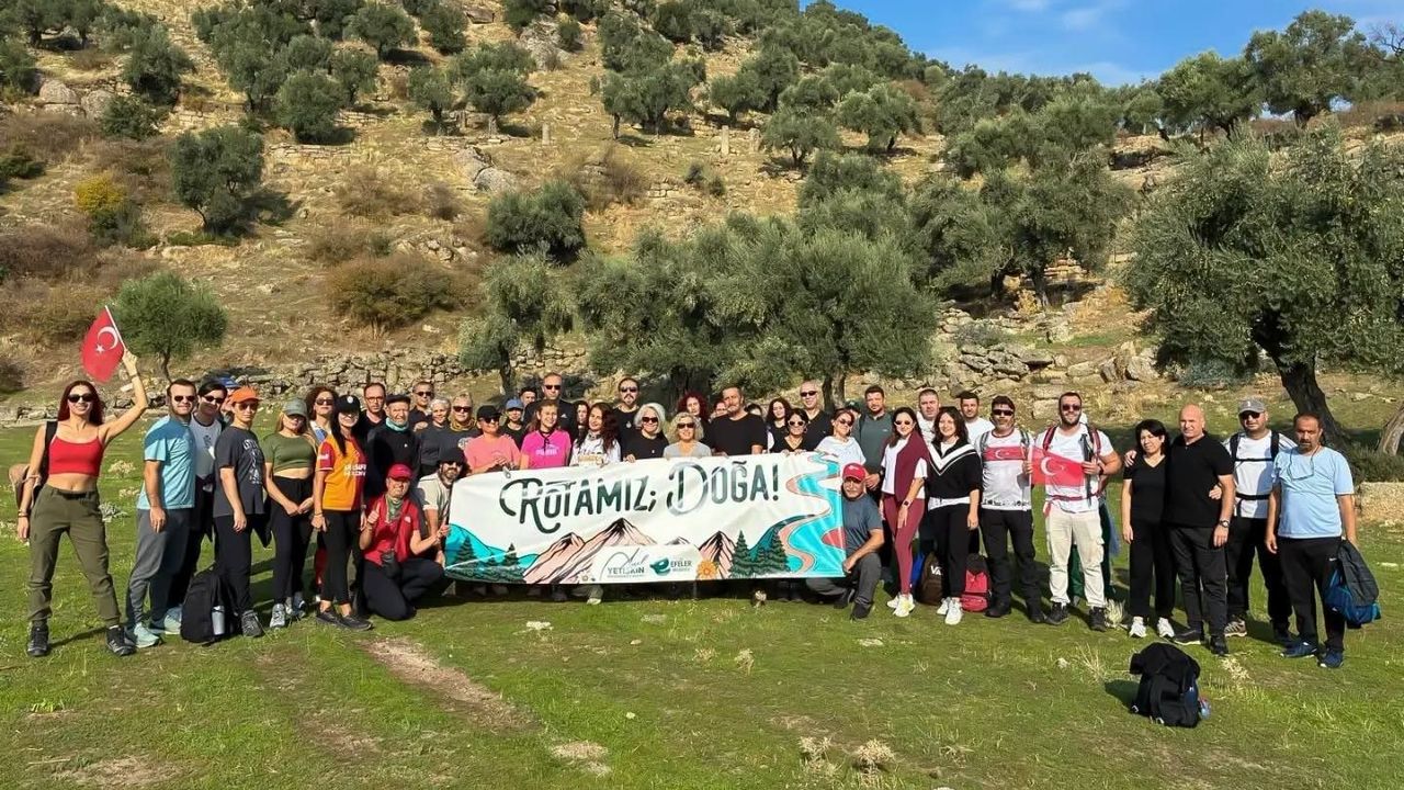 Efeler’den Alinda Antik Kenti’ne Cumhuriyet yürüyüşü