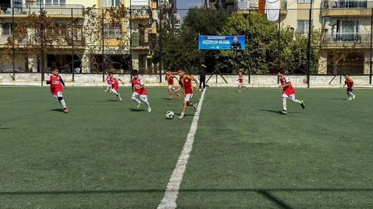 Yetişkin’in öncülüğünde Cumhuriyet Turnuvası düzenlendi