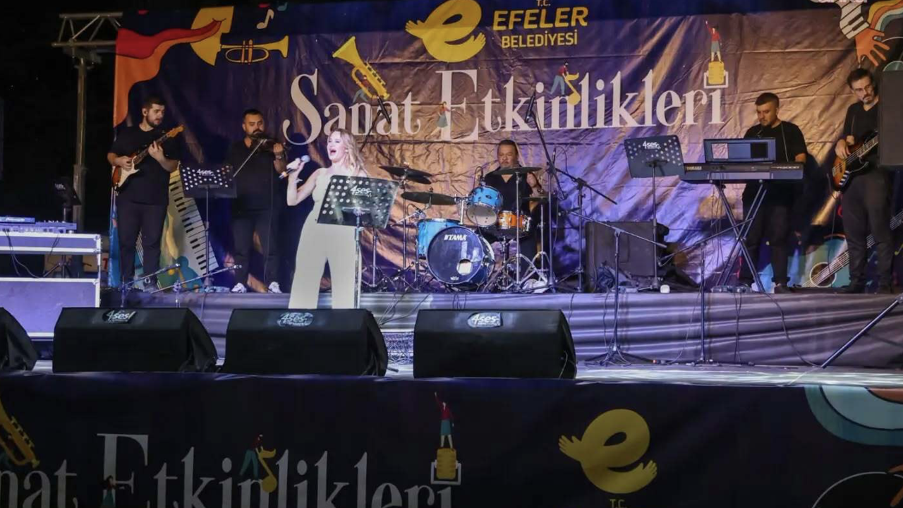 Efeler'de Cumhuriyet Bayramı renkli etkinliklerle kutlanacak