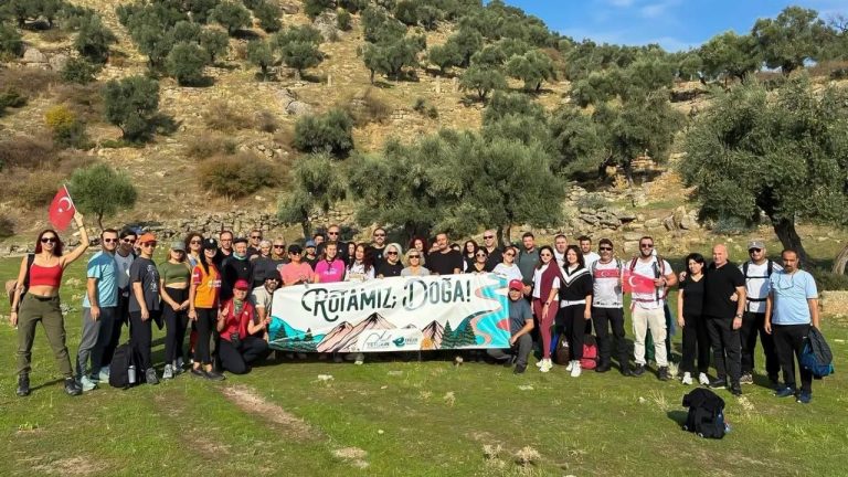Alinda Antik Kenti'ne Cumhuriyet yürüyüşü