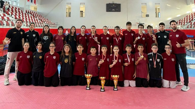 Aydınlı taekwondoculardan 8 madalyalı şampiyonluk