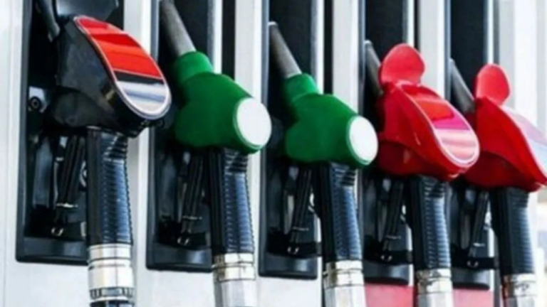 Benzin ve motorine zam bekleniyor