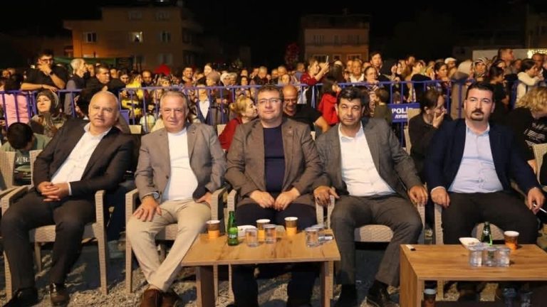 Memecik Fest’e yağmur engeli: Festival ileri bir tarihe ertelendi