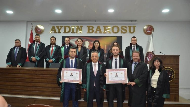 Aydın’da yeni avukatlar cüppelerini giydi