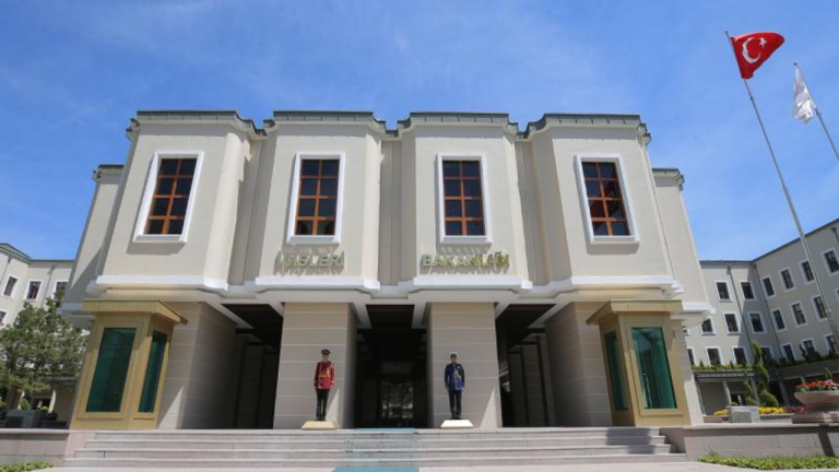 Milas Belediye Başkanı görevden uzaklaştırıldı