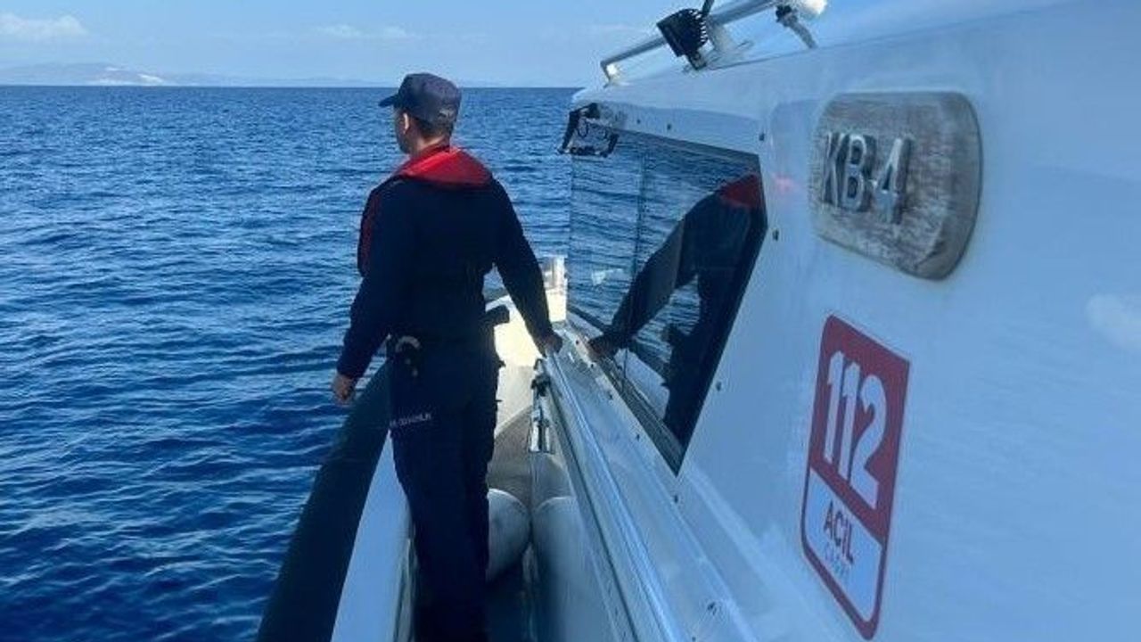 Kuşadası'nda denizin ortasında yakalandılar! 42 adet ele geçirildi