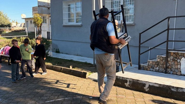 Yaylaköy Muhtarı'ndan eğitime anlamlı dokunuş