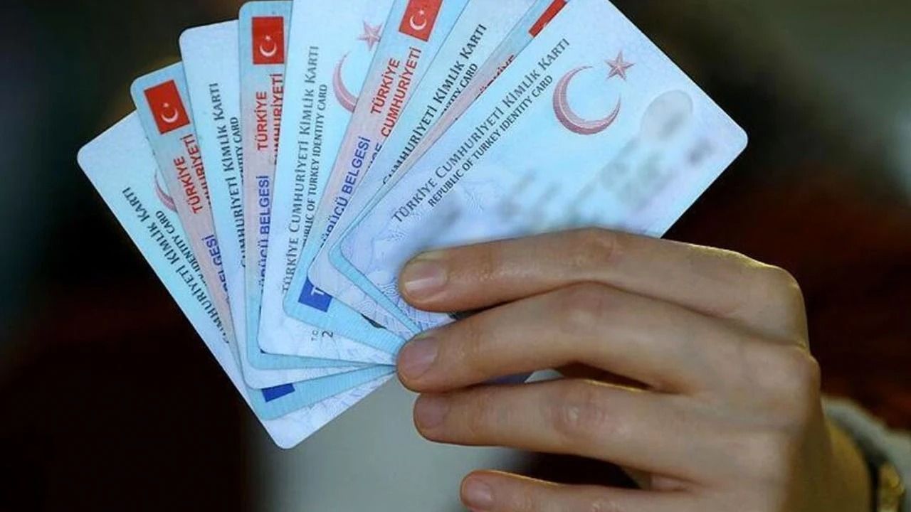 Milyonlarca vatandaşı ilgilendiriyor.. Çipli kimlik kartları yenilenecek