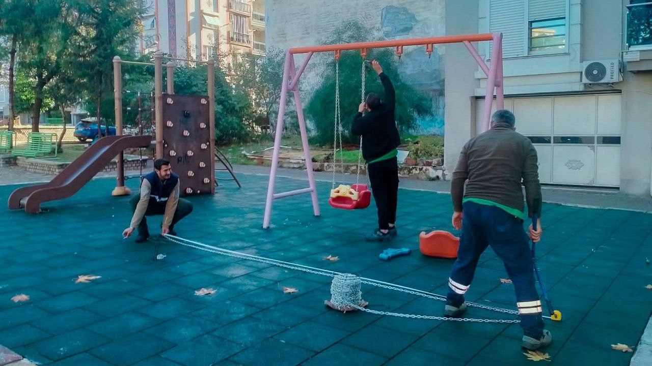 Efeler’de çocuk oyun alanları yenileniyor