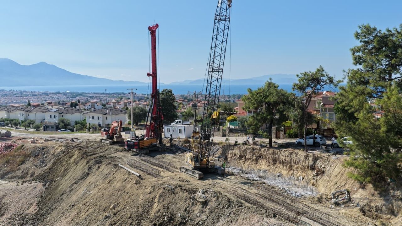 Çerçioğlu’ndan Kuşadası’nda önemli çalışma: Ulaşım altyapısı güçleniyor
