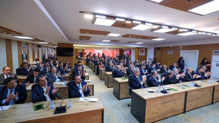 YENİ Parti Lideri Özel il başkanlarıyla bir araya geldi! Aydın İl Başkanı Demir de toplantıya katıldı