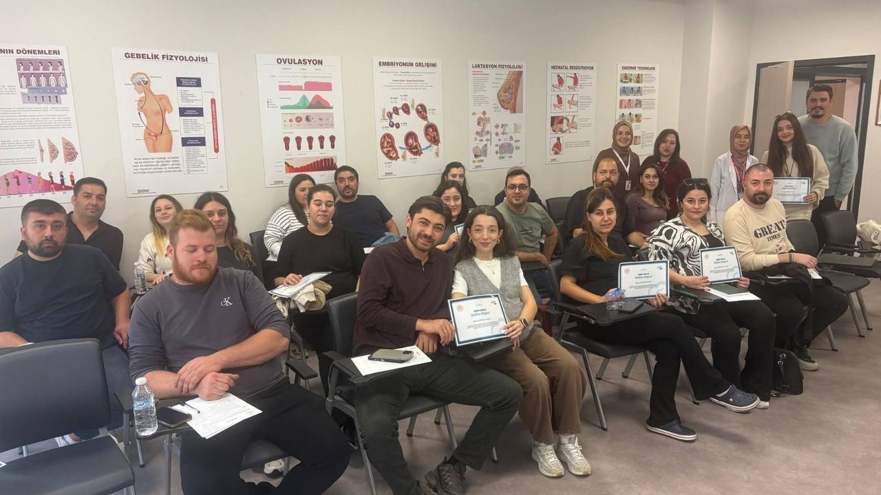 Aydın’da babalar da Gebe Okulu’ndan mezun oldu
