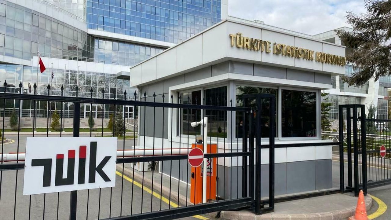 TÜİK: Sanayide enerji tüketimi 1,7 milyon terajulü aştı
