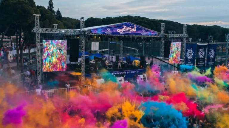 Aydınfest’in yeni tarihi belli oldu: Ünlü sanatçılar sahne alacak