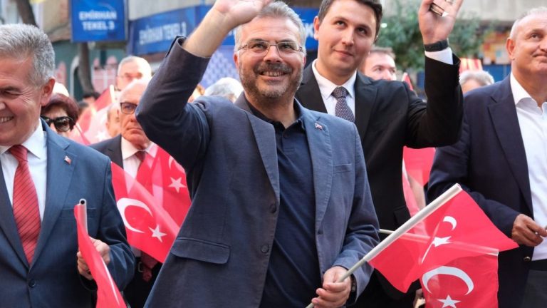 AK Partili Özmen’den 29 Ekim mesajı: “Cumhuriyetimiz ilelebet payidar olsun”