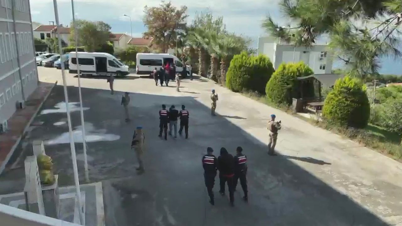 Kuşadası'nda uyuşturucu operasyonu! 45 kişi gözaltında