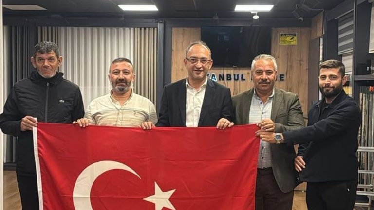 Didim AK Parti’den Cumhuriyet’in 103. yılında esnafa anlamlı ziyaret