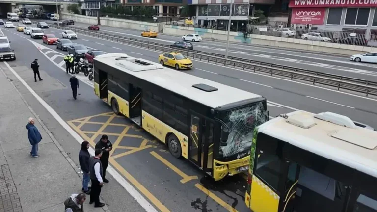 Otobüsler Çarpıştı: Yaralılar Var