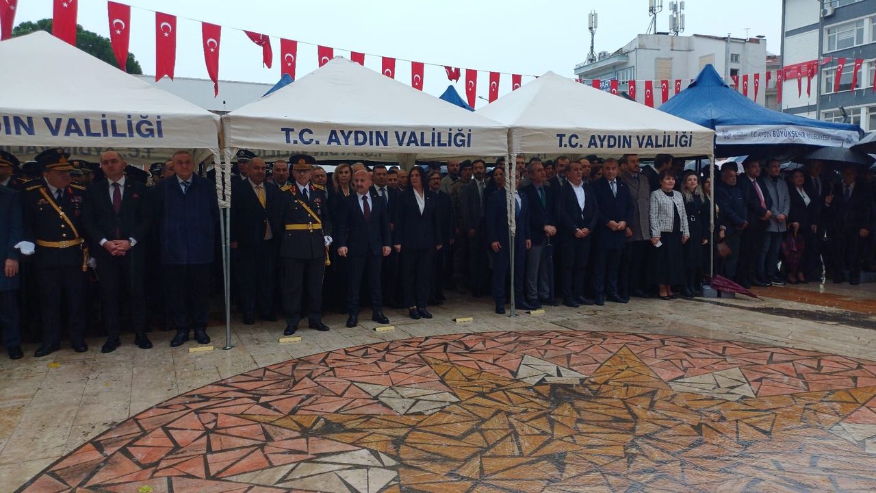 Aydın'da 29 Ekim törenle kutlandı