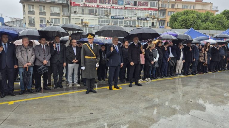 Söke Cumhuriyet Meydanı'nda 29 Ekim ruhu yeniden canlandı