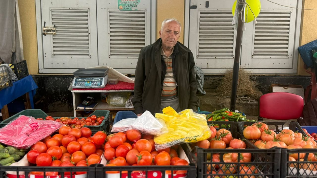 Aydınlı emekli aşçı pazar esnafı oldu! Tencereyi kapattı manav tezgahı açtı!