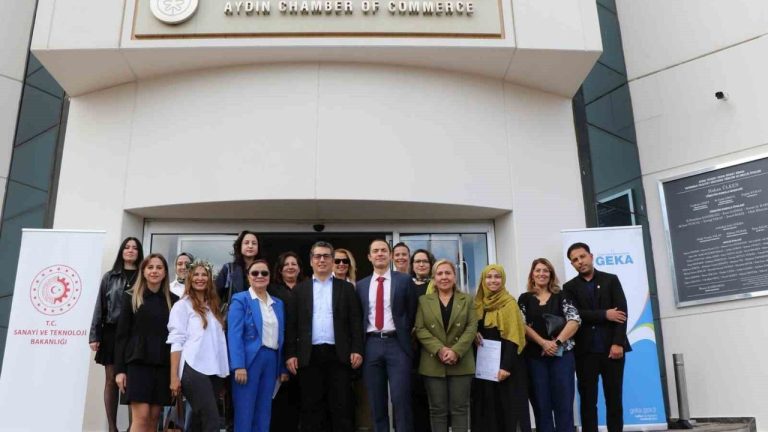Aydın’da kadın zeytinyağı operatörleri belgelerini aldı
