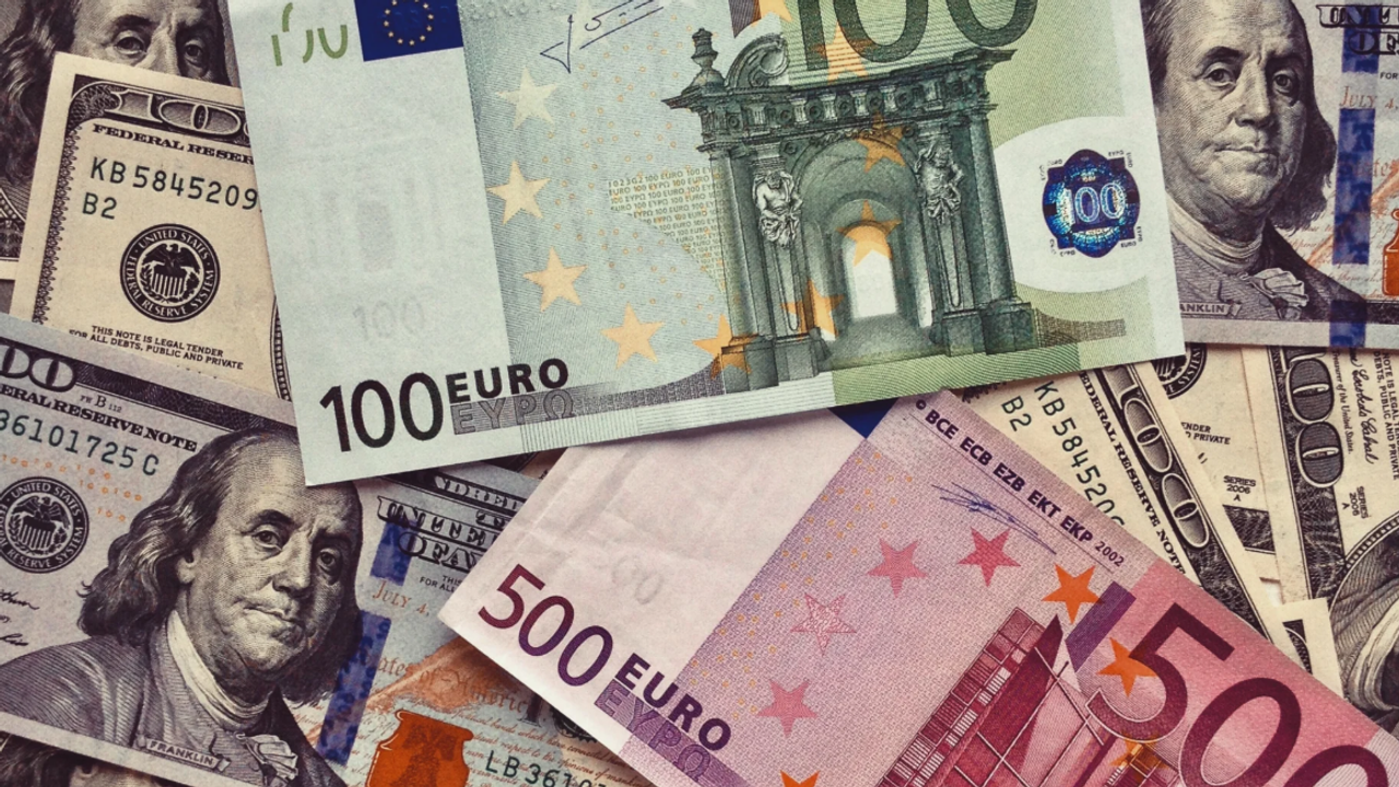 Dolar ve euro güne yükselişle başladı (30 Ekim 2026)