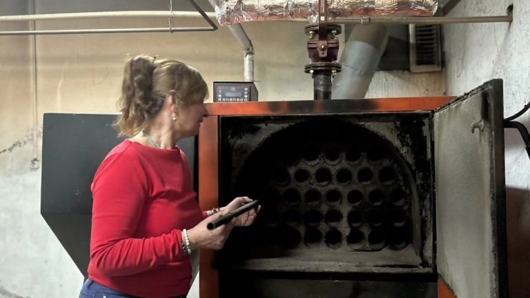 Sultanhisar’da kalorifer ateşçiliği kursiyerlerine uygulamalı eğitim