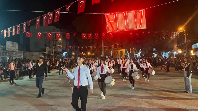 Karpuzlu’da Cumhuriyet Bayramı coşkusu Arap Bayramı geleneğiyle birleşti