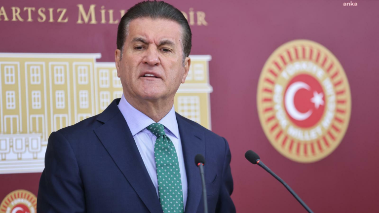 Mustafa Sarıgül, YENİ Parti üyeliğinden istifa etti
