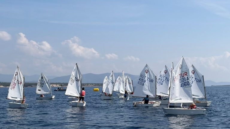 Didim'de Cumhuriyet Kupası Yelken yarışları coşkuyla sona erdi