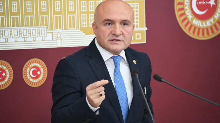 Erhan Usta: "Ben partimdeyim, hiçbir yere gitmiyorum. Doğru bildiğim yolda bundan sonra da yürüyeceğim"