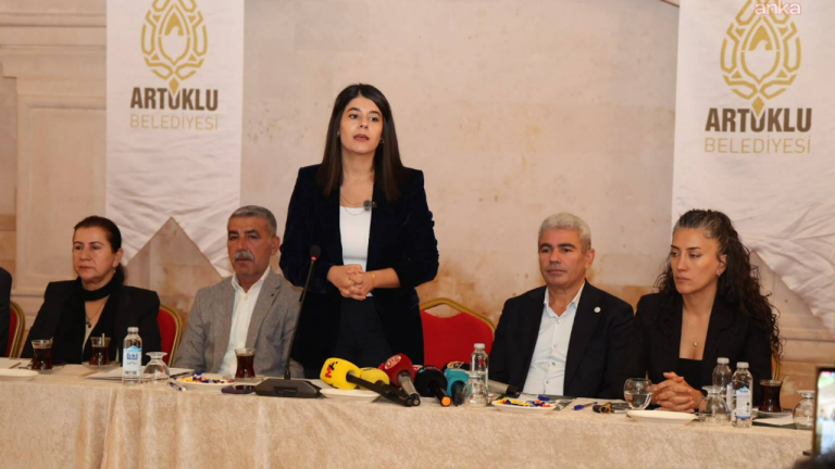 DEM Partili Beritan Güneş'ten fon krizi değerlendirmesi: "Çok büyük bir vurgunla karşı karşıyayız"