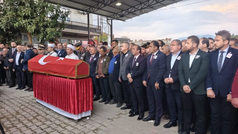Şehit Ünlü, son yolculuğuna uğurlandı