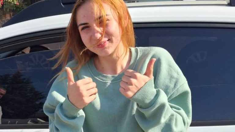 20 yaşındaki Kumsal gözyaşlarıyla toprağa verildi