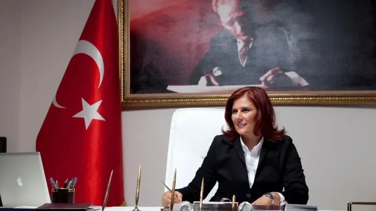 EGE’NİN TOPUKLU EFE’SİNE HALKINDAN BİR KEZ DAHA REKOR DESTEK: ÇERÇİOĞLU İLE AYDIN’DA GÜVENİN ADI YİNE DEĞİŞMEDİ!