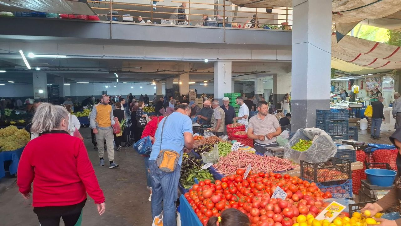 Semt pazarında 'Narenciye' sezonu açıldı